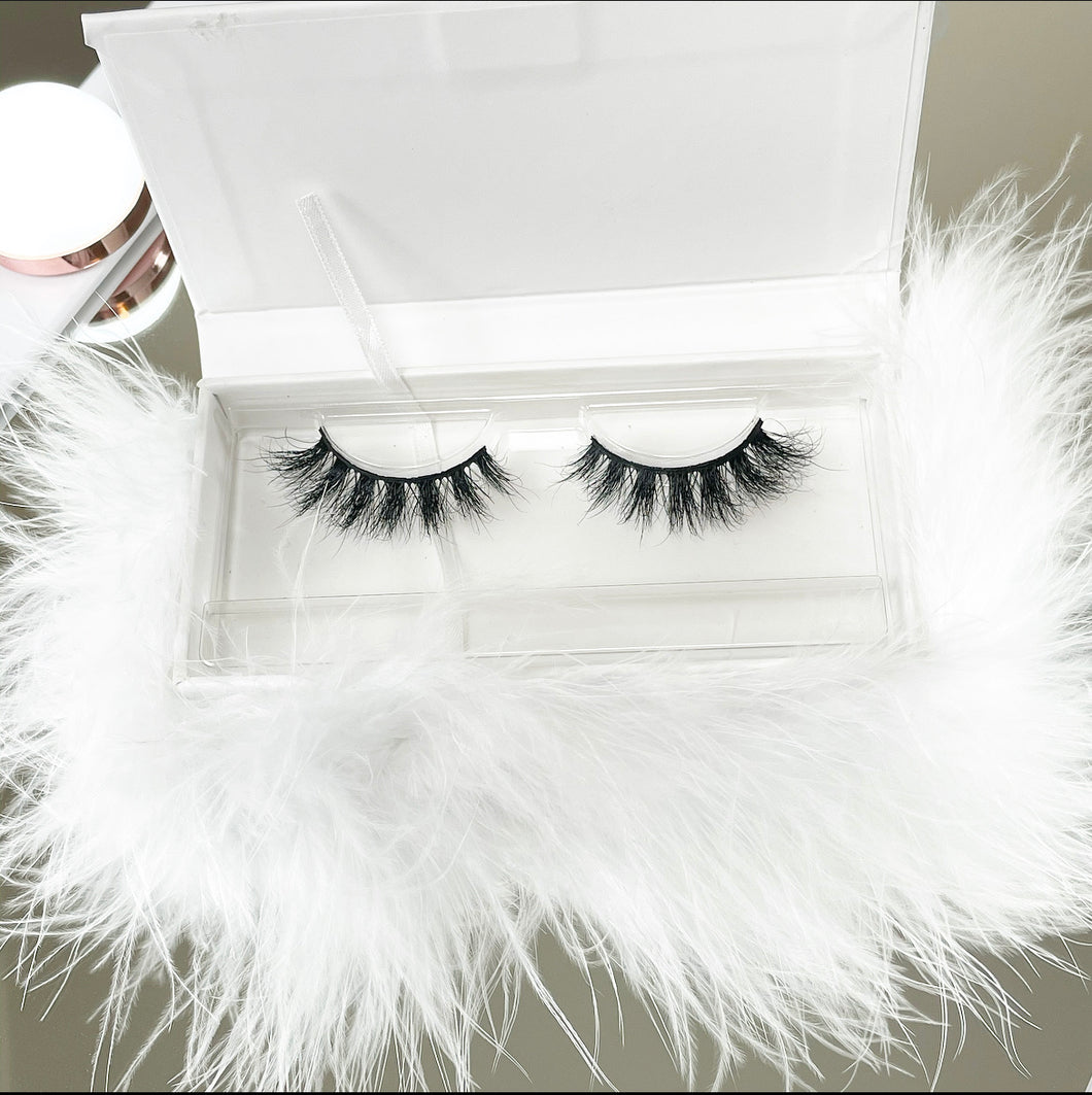 Eyelash Style “ FiFi”